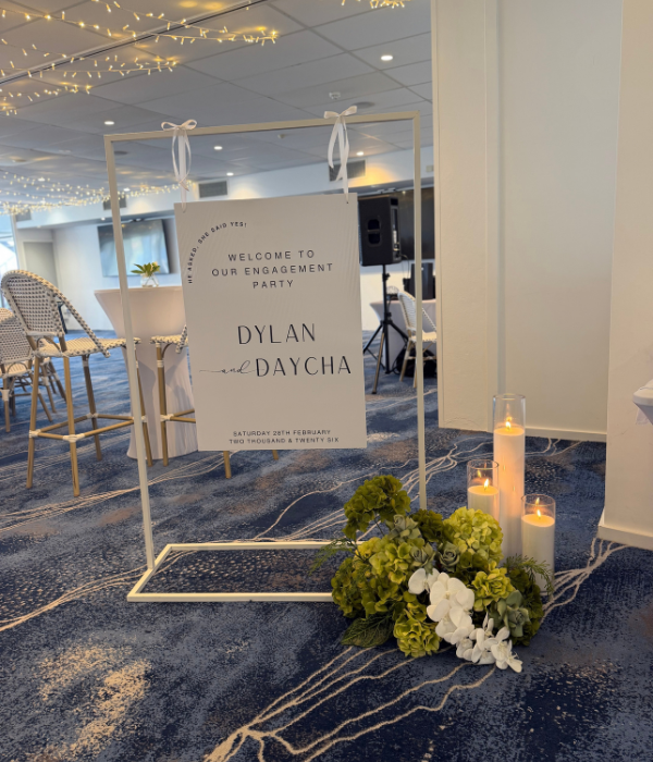 Signature Welcome Frame